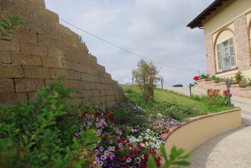 Naturalmente Wine Resort Agliano Terme Buitenkant foto